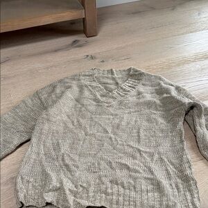 Women's V-Neck Sweater - Tan